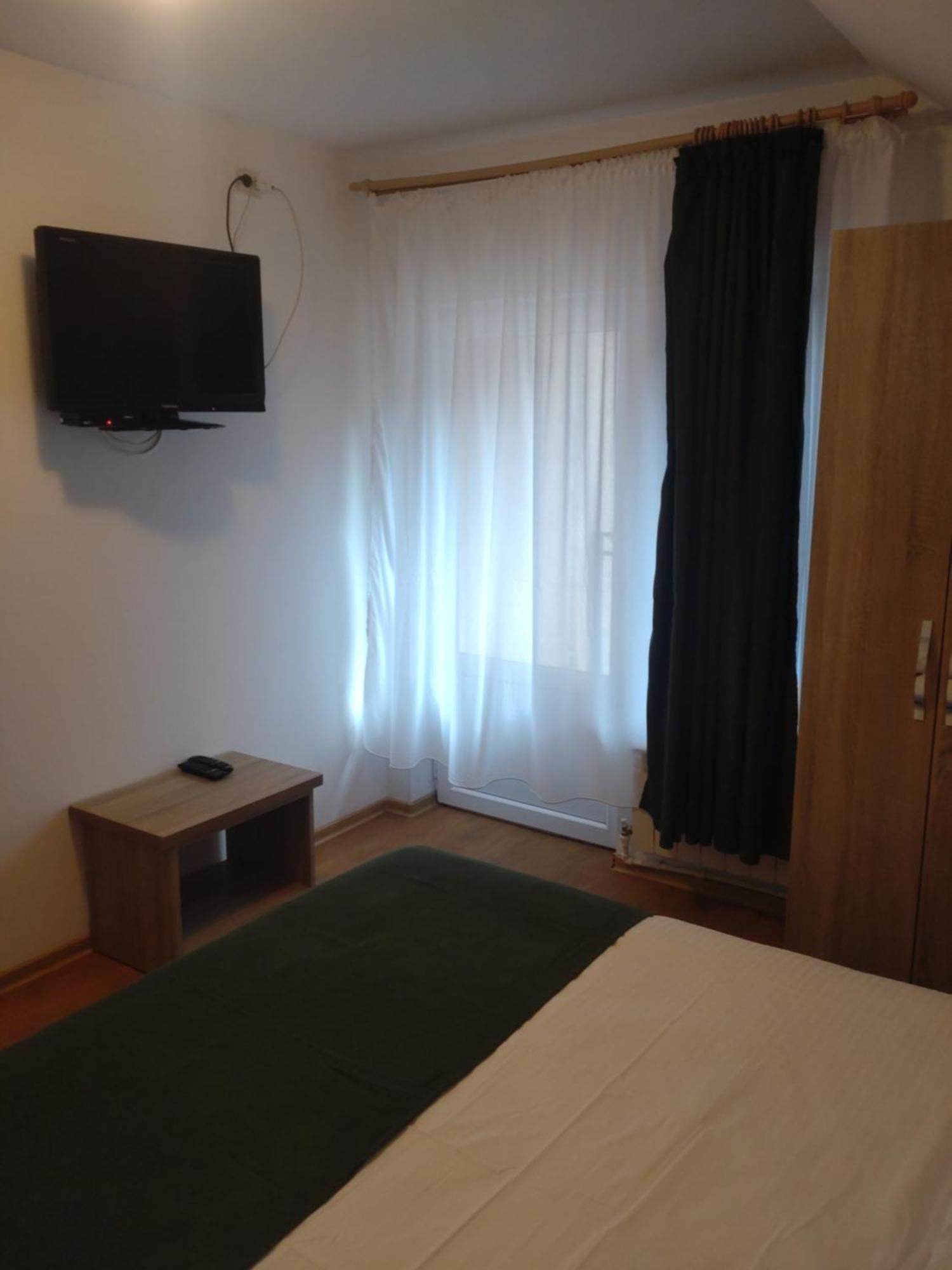 Готель Casa Noastra Оршова Номер фото